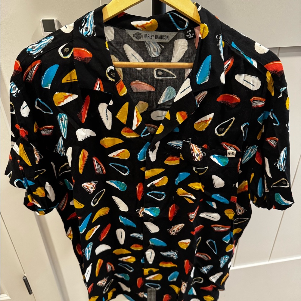 Harley-Davidson Black Shirt with Multicolor Design